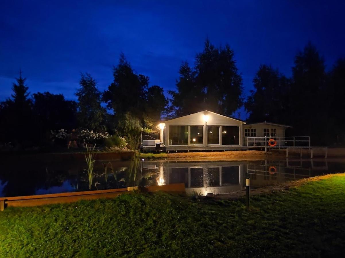 Auroradream Hotel Motiejiskes Buitenkant foto